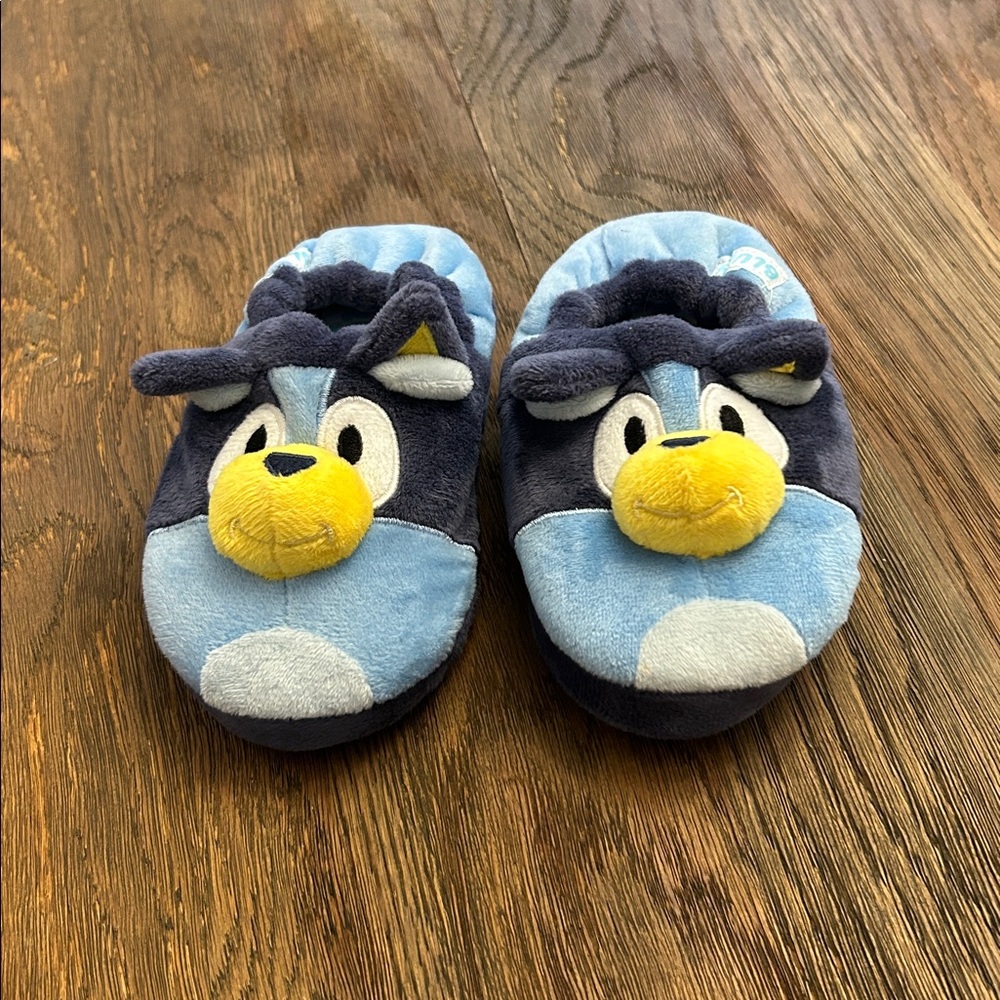 New without tags, Bluey slippers size 9/10